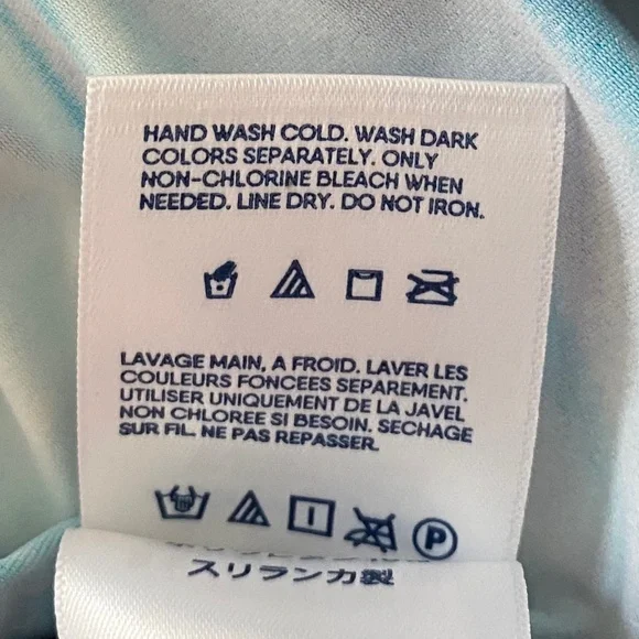 Land's End Long Sleeve Swim/Athletic Top - Size S - Picture 9 of 9